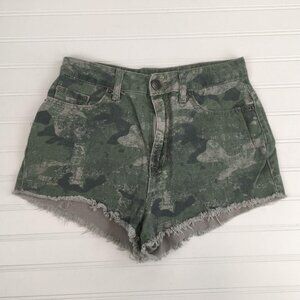 BDG Camo High Rise Dree Cheeky Shorts Size 26